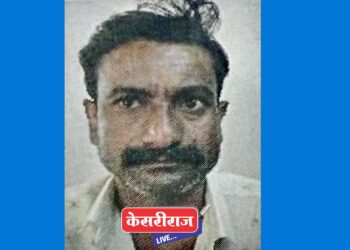 भरधाव दुचाकी रिक्षाला धडकली, तरुणाचा मृत्यू