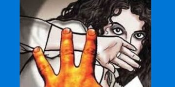 पाणी भरण्यासाठी बोलावून विवाहितेवर नराधमाचा अत्याचार