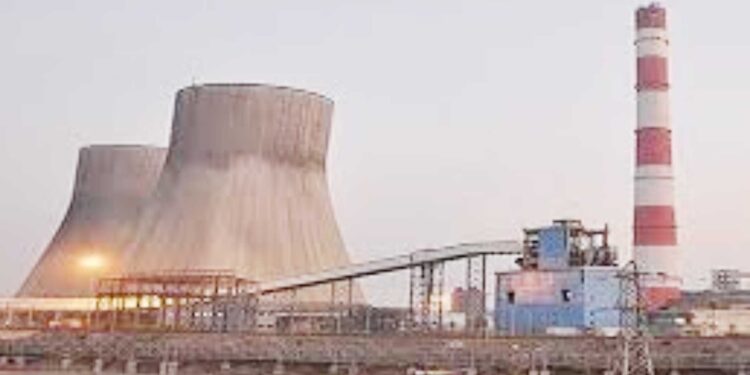 गॅस कटिंग करताना नवीन प्रकल्पात दुर्घटना