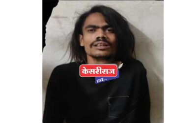 चोरी करतांना पहिल्या मजल्यावरून घेतली उडी, जखमी झाल्यानंतर चोरट्याला पब्लिक मार