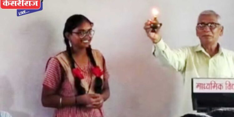 धारशेरी येथील विद्यालयात चमत्कार सादरीकरण उपक्रम