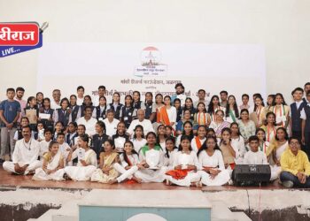 शब्दाने नाही, तर कृतीने जगा – अब्दुलभाई