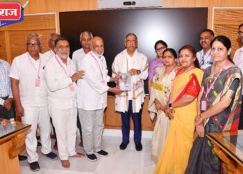 अखिल भारतीय ग्राहक पंचायत ने सुवर्ण महोत्सवी वर्षा निमित्त अशोक जैन यांचा राष्ट्रीय उद्योग रत्न या प्रतिष्ठित पुरस्काराने सन्मान