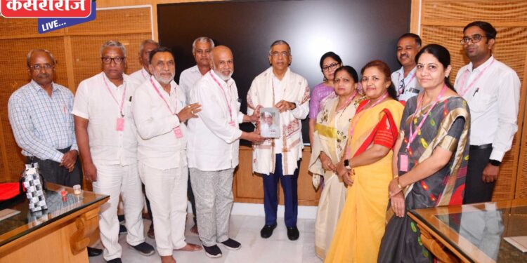 अखिल भारतीय ग्राहक पंचायत ने सुवर्ण महोत्सवी वर्षा निमित्त अशोक जैन यांचा राष्ट्रीय उद्योग रत्न या प्रतिष्ठित पुरस्काराने सन्मान