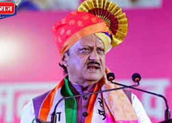 अजितदादांनी वाटले एबी फॉर्म, १७ उमेदवारांना  लॉटरी