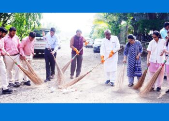 गोदावरी नर्सिंग महाविद्यालयात स्वच्छ भारत अभियान 