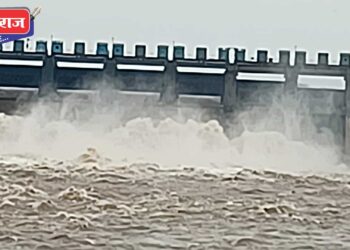 मुसळधार पावसामुळे हतनुर धरणाचे सहा दरवाजे उघडले