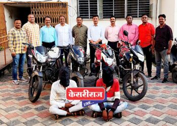 चोरीची दुचाकी घेऊन फिरणारा साथीदारासह गजाआड, चार दुचाकी जप्त