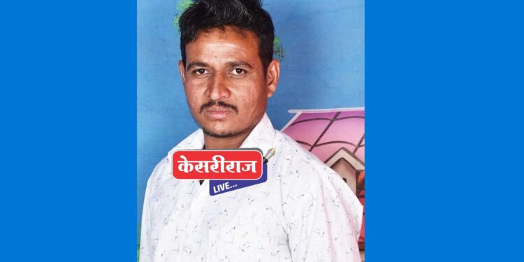 गिरणा नदी ओलांडून घरी जात असलेल्या शेतकऱ्याचा बुडून मृत्यू