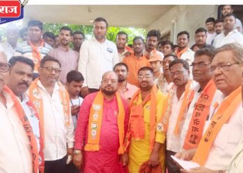 विटनेर येथील सरपंचांसह ग्रामपंचायत सदस्य शिवसेनेत