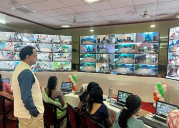 जिल्ह्यात सूक्ष्म नियोजनामुळे मतदान सुरळीत; मतदान यंत्रात नगण्य त्रुटी