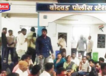 कार्यकर्त्याला मारहाण, ॲड.रोहिणी खडसेंचा रात्री पोलीस ठाण्यात ठिय्या