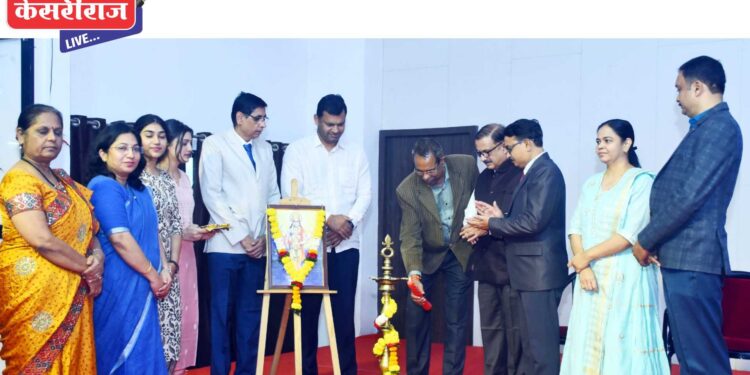 पांढरा कोट वैद्यकीय व्यवसायाचं प्रतीक – डॉ. आर्विकर