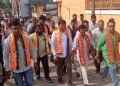 फुलांच्या वर्षावात मेहरुण परिसरात आ. राजूमामा भोळे यांचे नागरिकांकडून स्वागत