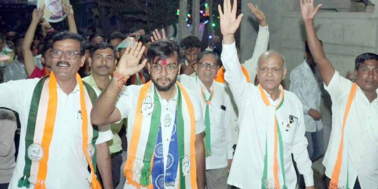 मतदारसंघात विकास कामे करण्यासाठी कटीबध्द – धनंजय चौधरी