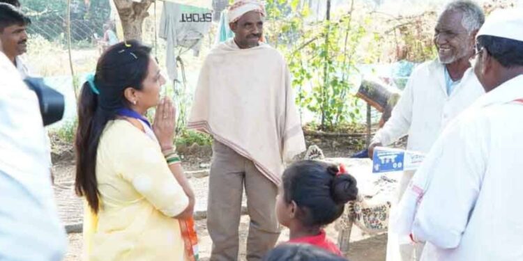 कुऱ्हा वढोदा उपसा सिंचन योजनेचे पाणी शेतापर्यंत पोहचविणार – रोहिणी खडसे