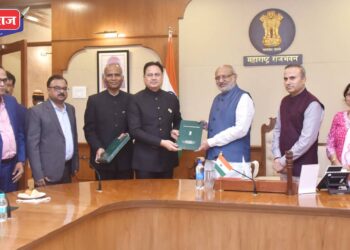 राज्य विधानसभा निवडणुकीची अधिसूचना, राजपत्राच्या प्रती राज्यपालांना सादर