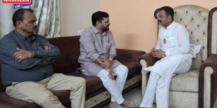 जेथे गृहमंत्र्यांनाच सुरक्षा वाढवावी लागते, तेथे आमची सुरक्षा वाऱ्यावरच !