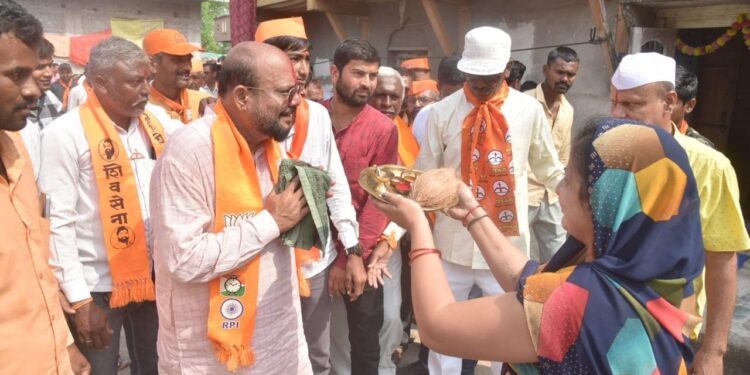 लाडक्या बहिणींच्या ओवाळणीचे आशीर्वाद, कधीही विसरता येणार नाही” – गुलाबराव पाटील