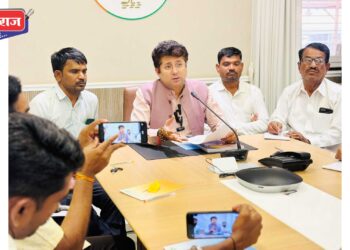 माजी खासदारांनी विकास कामे केलीच नाही