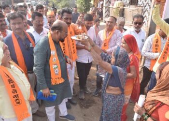 धरणगाव तालुक्यातील सरपंच, ग्रामस्थांचा गुलाबराव पाटील यांना मिळतोय भरघोस पाठिंबा