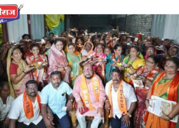 लाडक्या बहिणींनी ओवाळत गुलाबभाऊंच्या विजयाची केली प्रार्थना