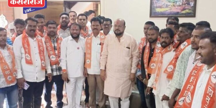 गुलाबराव पाटील यांच्या नेतृत्वावर विश्वास ठेवून शेकडो भिम सैनिकांचा शिवसेनेत प्रवेश