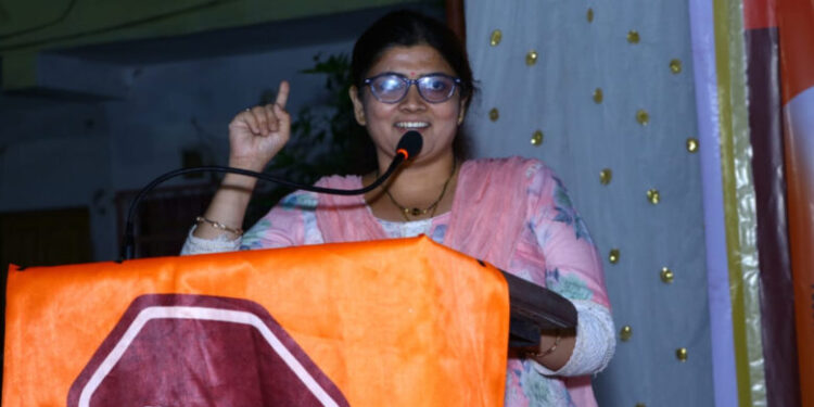 महिला मतदारांनी सुशिक्षित, प्रगल्भ नेतृत्वाला मतदान करावे