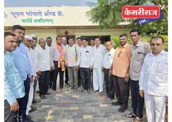 चाळीसगावच्या “विकासा”साठी विकास चौधरींची बिनशर्त माघार