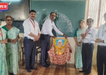 बारी समाज विद्यालयामध्ये डॉ. पंजाबराव देशमुख यांची जयंती साजरी