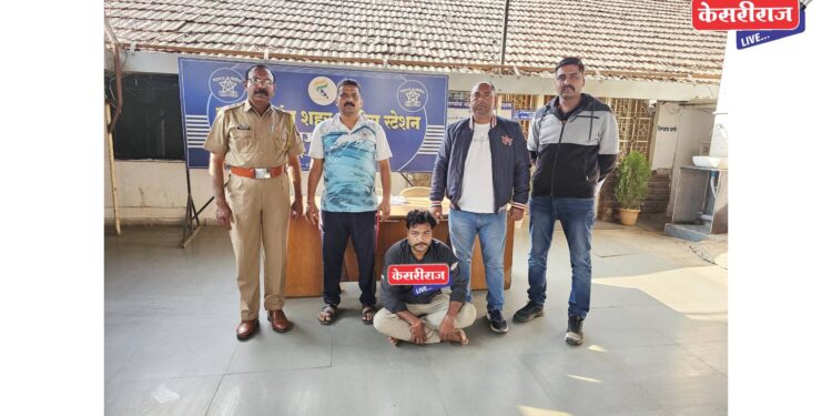 अहमदाबादचा फरार खुनाचा आरोपी चाळीसगाव पोलिसांनी शिताफीने पकडला