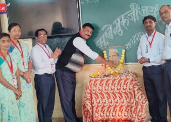 शिरसोलीच्या बारी समाज विद्यालयात साने गुरुजींच्या जयंतीनिमित्त उपक्रम