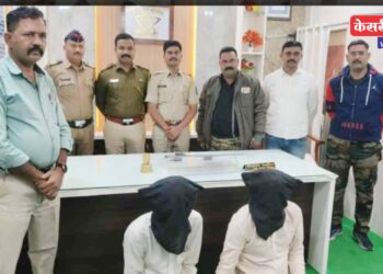 १०० रुपयांच्या बनावट नोट आढळल्या, दोघांना मुद्देमालासह अटक