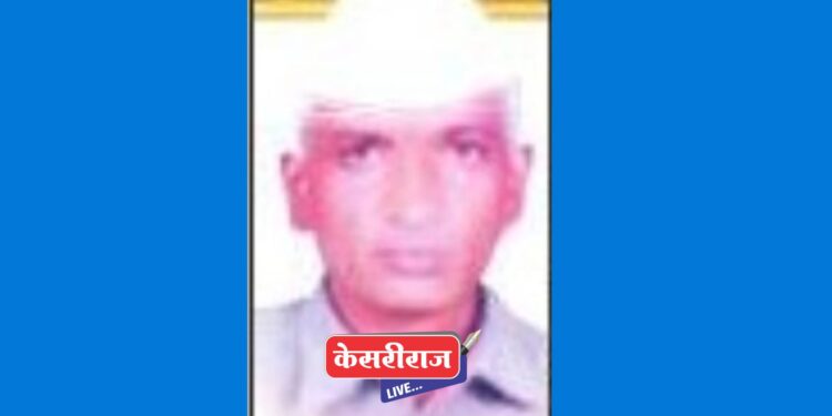 शेतकऱ्याची शेतातच झाडाला गळफास लावून घेत आत्महत्या