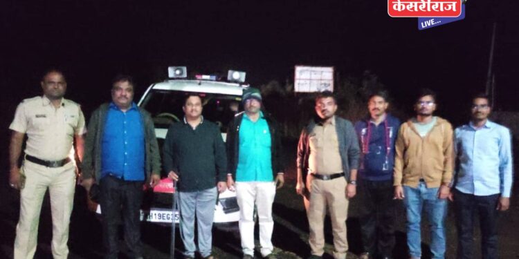 अवैध गौण खनिज वाहतूकविरोधात महसूल, पोलिस विभागाची धडक मोहीम