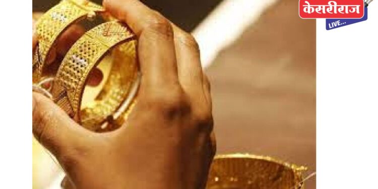 महिलेच्या दोन्ही हातातील ५ तोळ्यांच्या बांगड्या लंपास