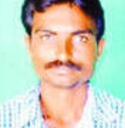 कर्जबाजारी तरुण शेतकऱ्याची विहिरीत उडी घेऊन आत्महत्या