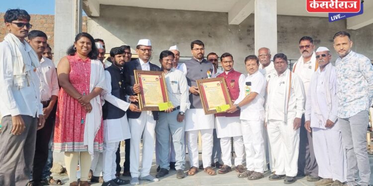 पाचोऱ्यातील शिक्षकांना पहिला “साऊज्योती आवडते शिक्षक” पुरस्कार प्रदान