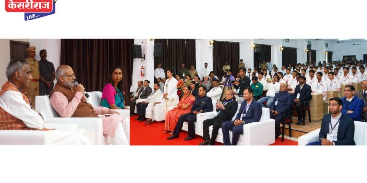 प्रज्ञाचक्षु बांधवांसाठी राज्यस्तरीय सुगम गीत गायन स्पर्धा उत्साहात.