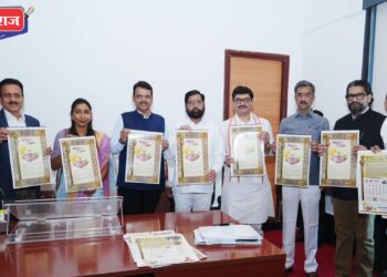 मुख्यमंत्री देवेंद्रजी फडणवीस यांच्या हस्ते संविधान दिनदर्शिकेचे विमोचन