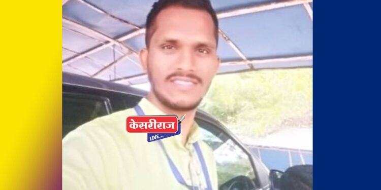 सातबाऱ्यावर नाव लावण्यासाठी ३ हजाराची लाच घेताना तलाठी रंगेहाथ