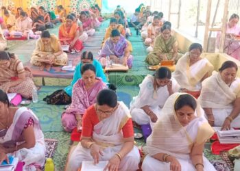 श्री गजानन महाराज बहुउद्देशिय संस्थेतर्फे सामूहिक पारायणाला सुरुवात