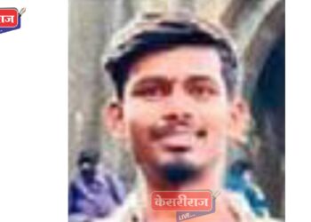 रेल्वेत चढताना पाय घसरून पडल्याने तरुणाचा मृत्यू