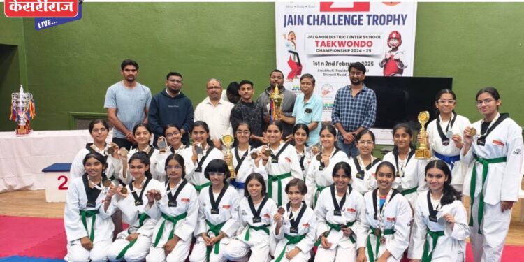 जैन चॅलेंज तायक्वांडो ट्रॉफी स्पर्धेमध्ये अनुभूती निवासी स्कूलला दुहेरी मुकूट