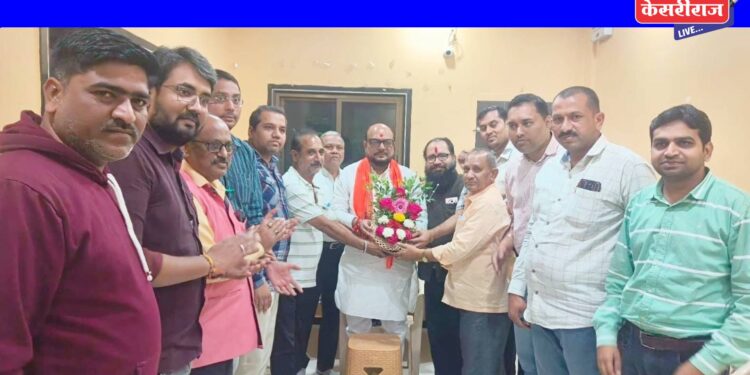 उपजिल्हा रुग्णालयाचे लवकरच भूमिपूजन : ना. गुलाबराव पाटील