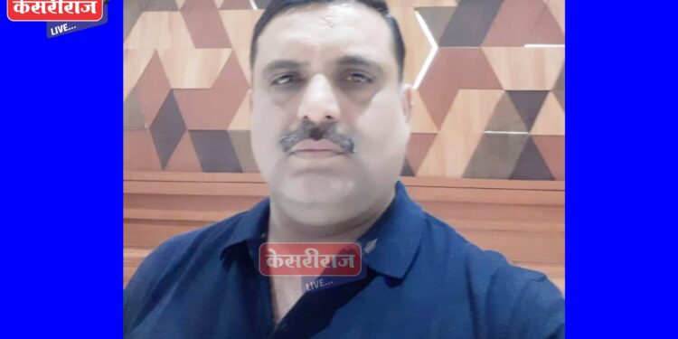 तपासणी करताना वायर रोप तुटल्याने लिफ्ट कोसळून व्यावसायिकाचा मृत्यू