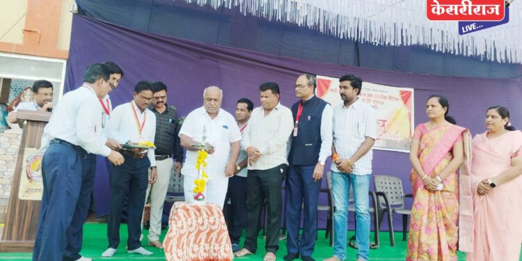 शिरसोलीच्या बारी समाज माध्यमिक विद्यालयाचे स्नेहसंमेलन उत्साहात