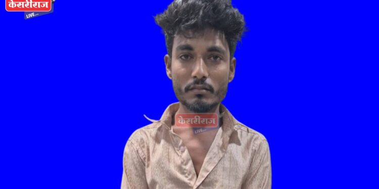 हद्दपार गुन्हेगार आकाश चॅम्पियनला अटक