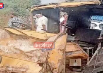 कार-मिनीडोअरचा अपघात : ७ जण जखमी, दोघांची प्रकृती गंभीर