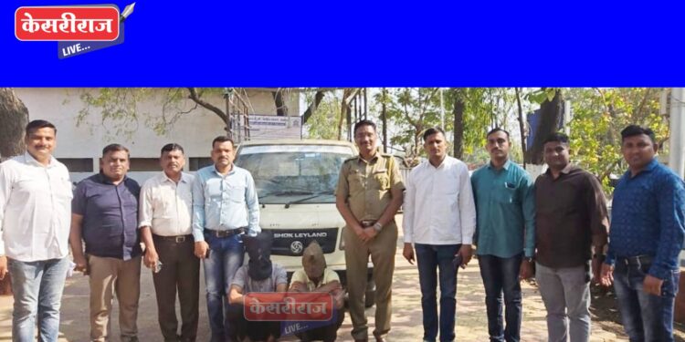 भाड्याने घेता घेता एक दिवस वाहनच चोरून नेले, दोघांना अटक